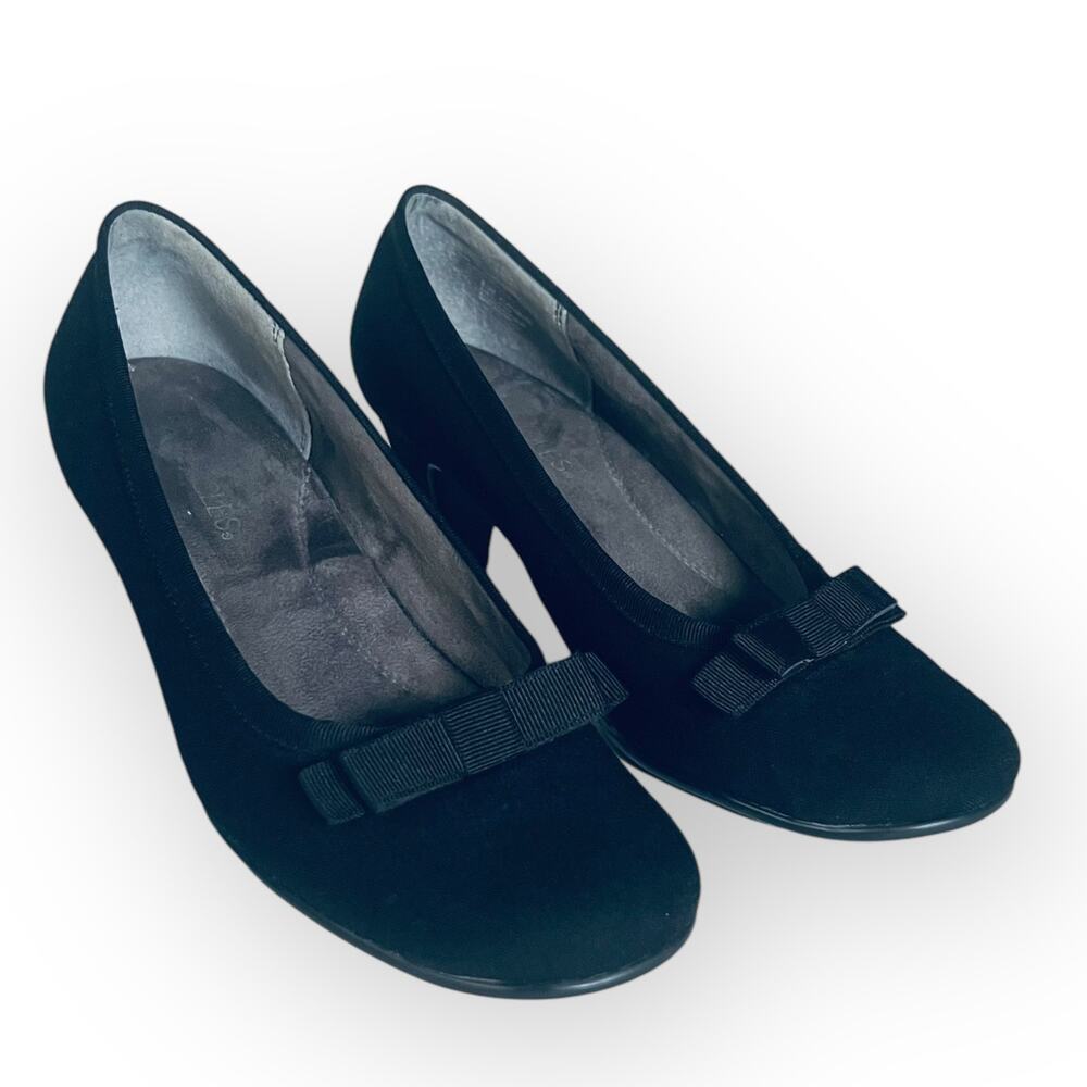 Aerosoles Women's Playhouse Black Fabric Pumps Round Toe With Ribbon Bow Sz 8.5